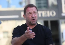 Πλακιάς για σακούλες σορών θυμάτων: Πόσο επώδυνο είναι να βλέπεις πως παραδώσανε τα παιδιά μας;